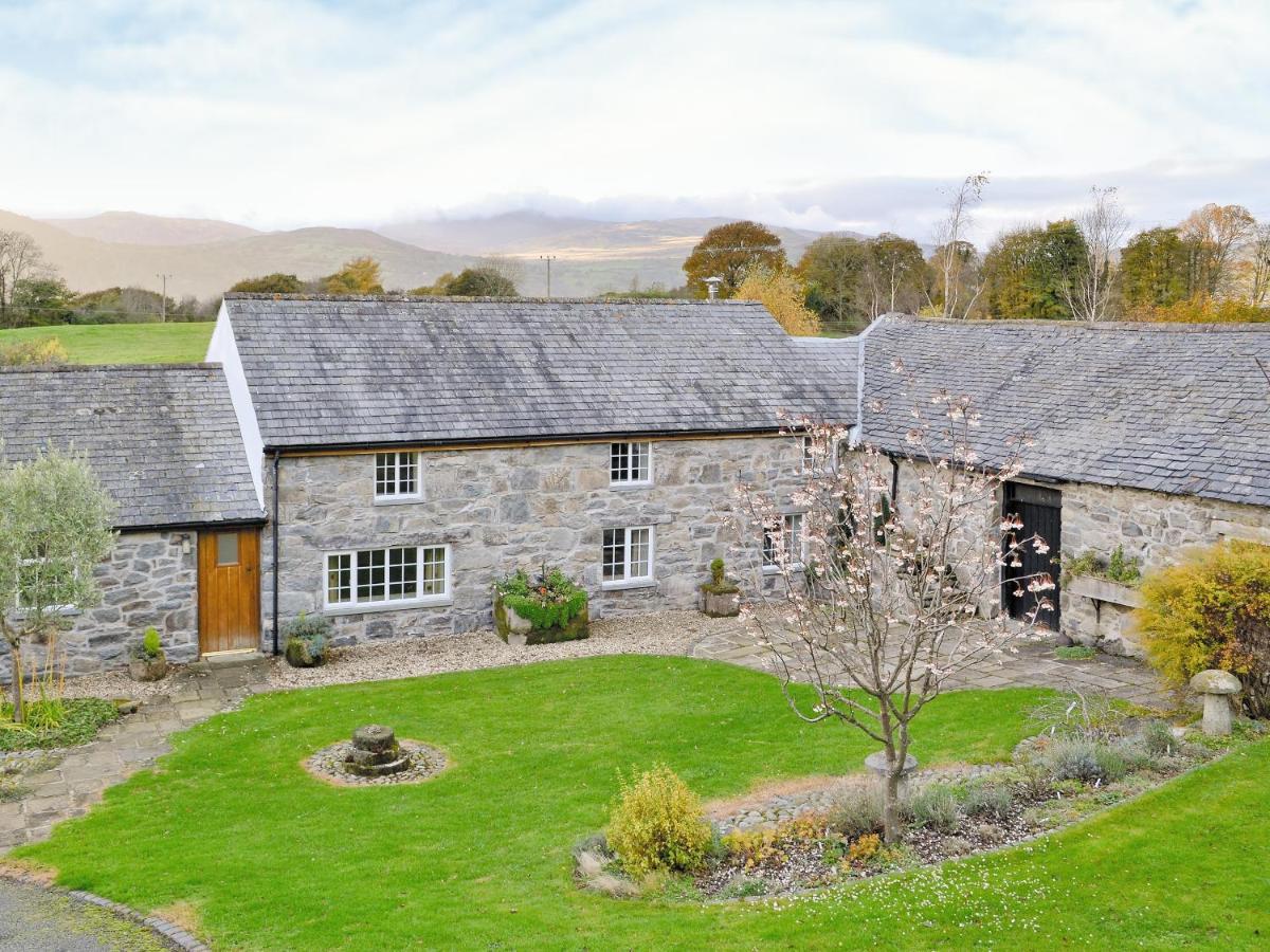 Plas Iwrwg Granary - 28091 Tal-y-Cafn ภายนอก รูปภาพ
