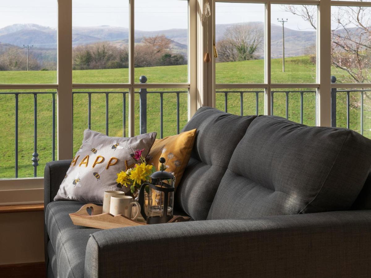 Plas Iwrwg Granary - 28091 Tal-y-Cafn ภายนอก รูปภาพ